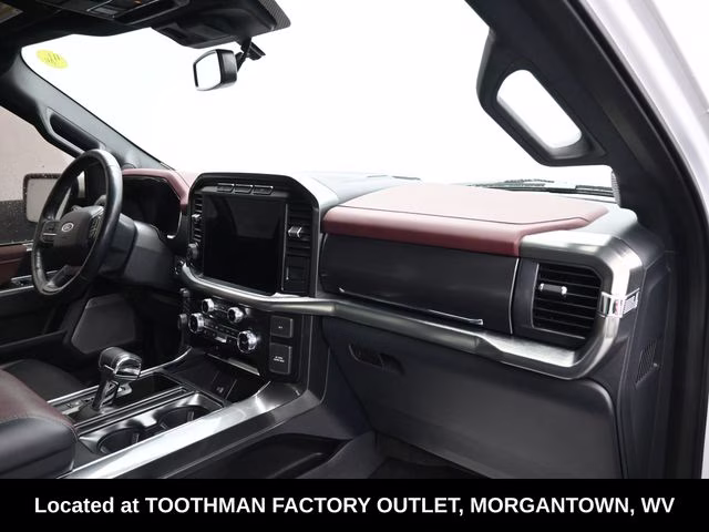 2023 White Ford F-150 Lariat 4X4 Truck