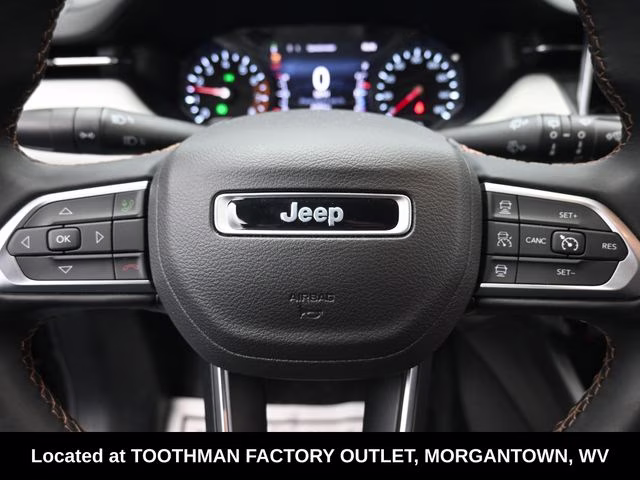 2022 Diamond Black Crystal Pearlcoat Jeep Compass Limited 4X4 SUV