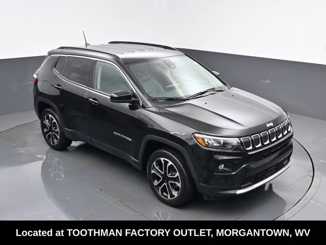 2022 Diamond Black Crystal Pearlcoat Jeep Compass Limited 4X4 SUV