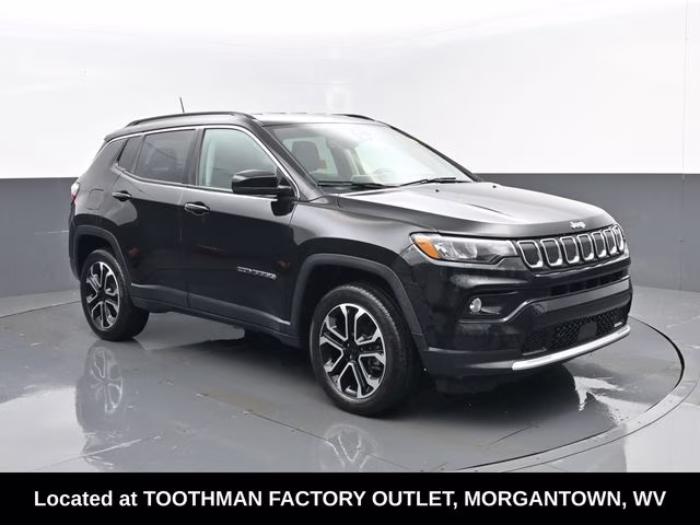2022 Diamond Black Crystal Pearlcoat Jeep Compass Limited 4X4 SUV