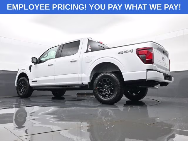 2026 Oxford White Ford F-150 XLT 4X4 Truck