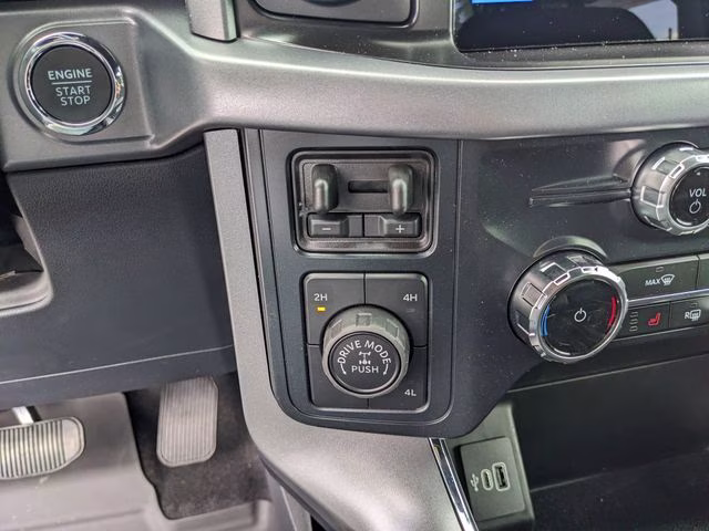 2026 Gray Metallic Ford F-150 XLT 4X4 Truck
