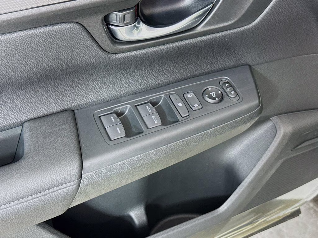 2026 Platinum White Pearl Honda CR-V EX FWD SUV
