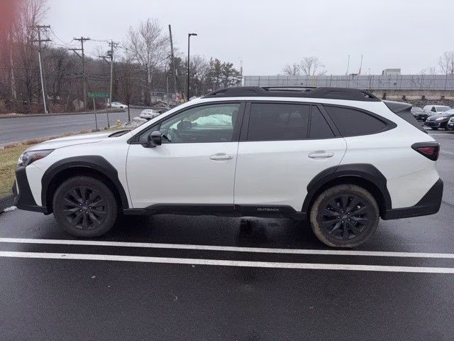 2023 Crystal White Pearl Subaru Outback Onyx Edition AWD SUV