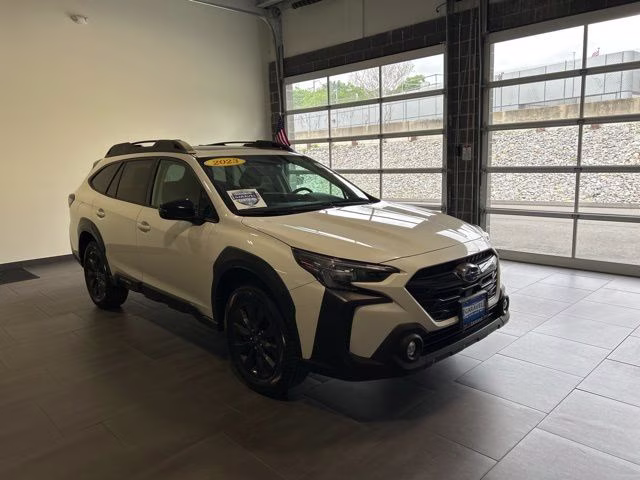 2023 Crystal White Pearl Subaru Outback Onyx Edition AWD SUV