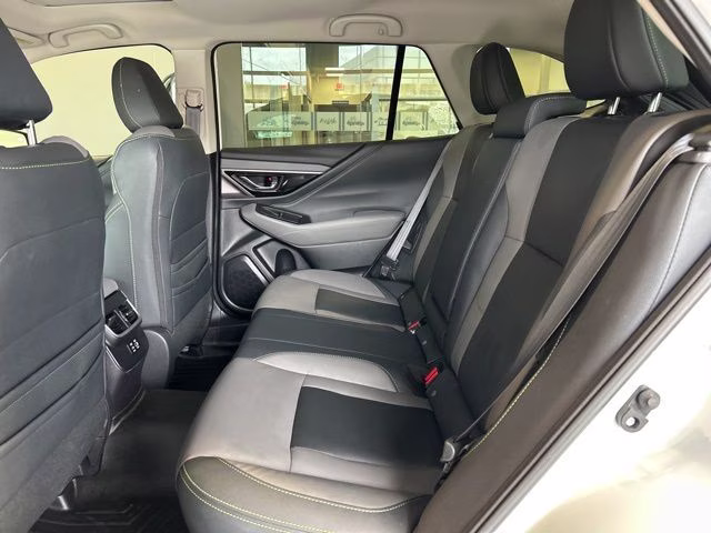 2023 Crystal White Pearl Subaru Outback Onyx Edition AWD SUV