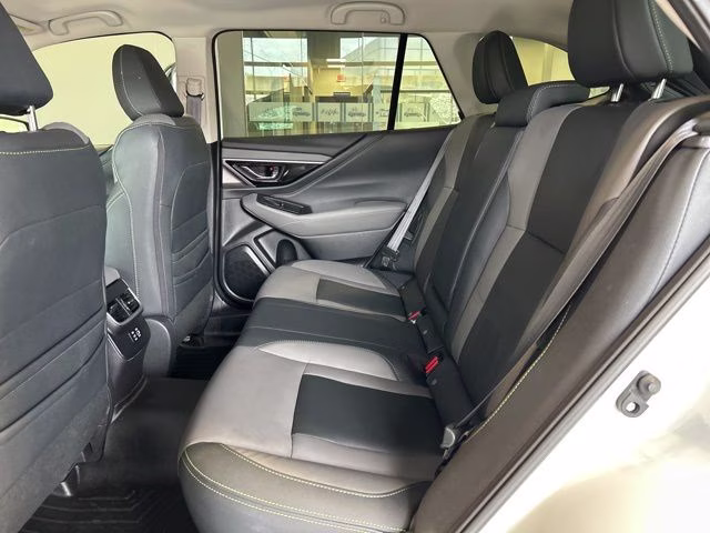 2023 Crystal White Pearl Subaru Outback Onyx Edition AWD SUV
