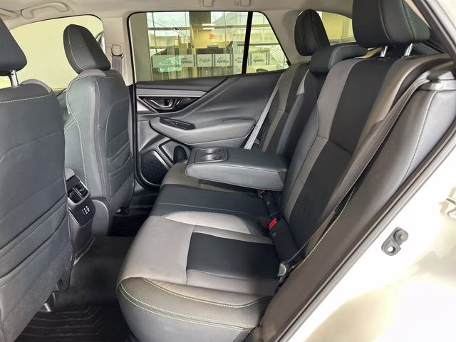 2023 Crystal White Pearl Subaru Outback Onyx Edition AWD SUV