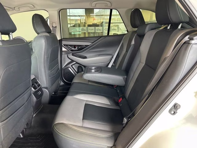 2023 Crystal White Pearl Subaru Outback Onyx Edition AWD SUV
