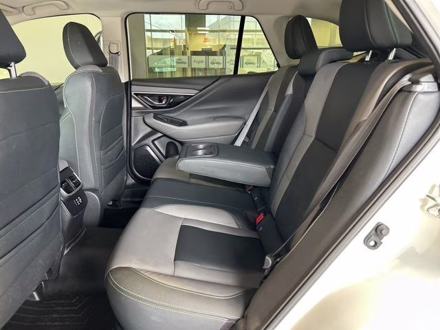 2023 Crystal White Pearl Subaru Outback Onyx Edition AWD SUV