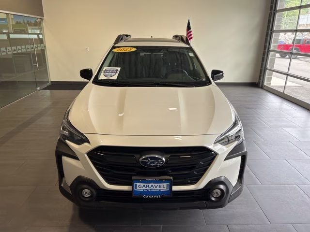 2023 Crystal White Pearl Subaru Outback Onyx Edition AWD SUV