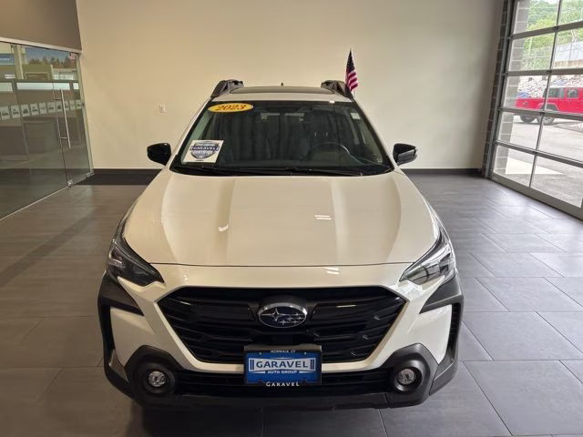 2023 Crystal White Pearl Subaru Outback Onyx Edition AWD SUV