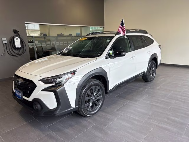 2023 Crystal White Pearl Subaru Outback Onyx Edition AWD SUV