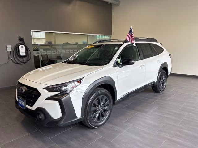 2023 Crystal White Pearl Subaru Outback Onyx Edition AWD SUV