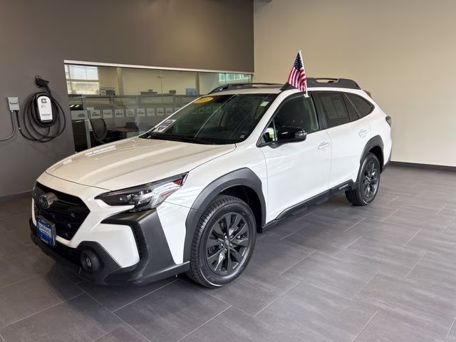 2023 Crystal White Pearl Subaru Outback Onyx Edition AWD SUV