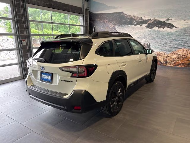 2023 Crystal White Pearl Subaru Outback Onyx Edition AWD SUV