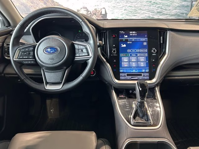 2023 Crystal White Pearl Subaru Outback Onyx Edition AWD SUV