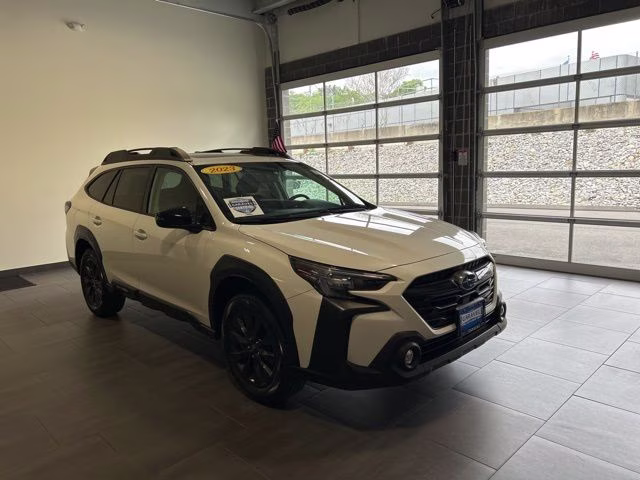 2023 Crystal White Pearl Subaru Outback Onyx Edition AWD SUV