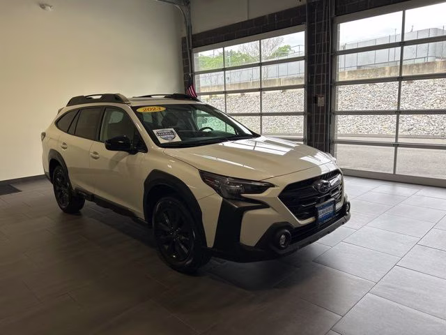 2023 Crystal White Pearl Subaru Outback Onyx Edition AWD SUV