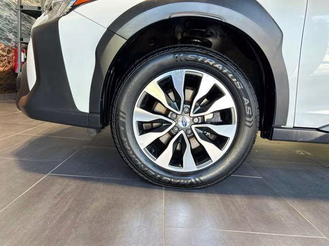 2024 Crystal White Pearl Subaru Outback Limited AWD SUV