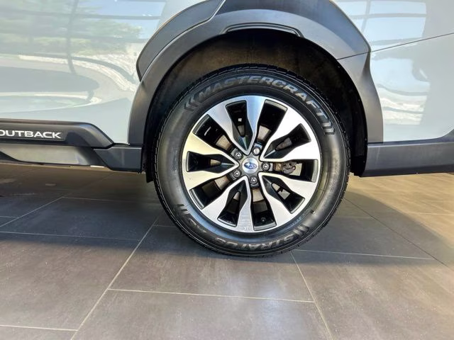 2024 Crystal White Pearl Subaru Outback Limited AWD SUV
