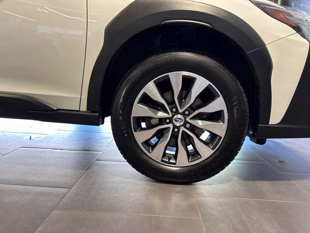 2024 Crystal White Pearl Subaru Outback Limited AWD SUV