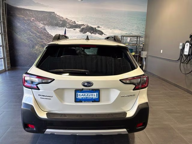 2024 Crystal White Pearl Subaru Outback Limited AWD SUV