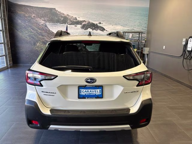 2024 Crystal White Pearl Subaru Outback Limited AWD SUV