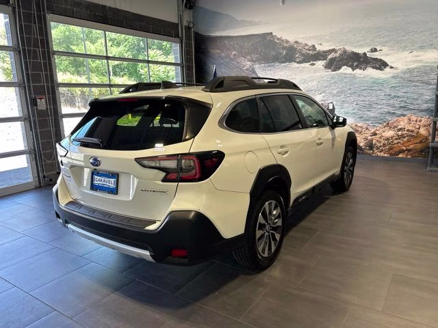 2024 Crystal White Pearl Subaru Outback Limited AWD SUV