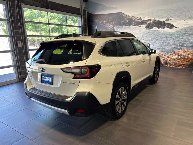 2024 Crystal White Pearl Subaru Outback Limited AWD SUV