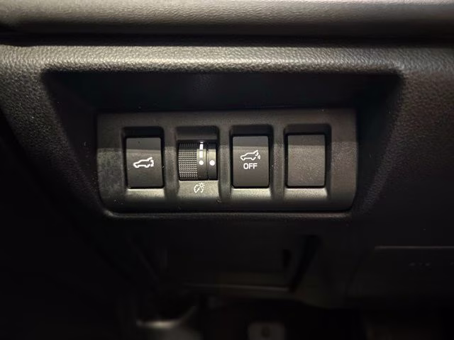 2024 Crystal White Pearl Subaru Outback Limited AWD SUV
