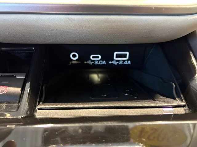 2024 Crystal White Pearl Subaru Outback Limited AWD SUV