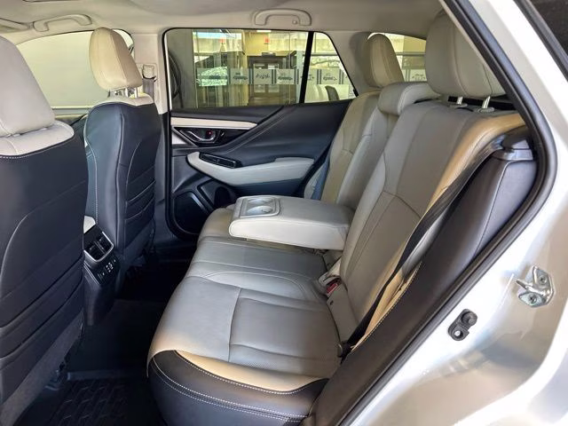 2024 Crystal White Pearl Subaru Outback Limited AWD SUV