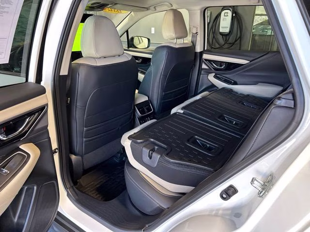 2024 Crystal White Pearl Subaru Outback Limited AWD SUV