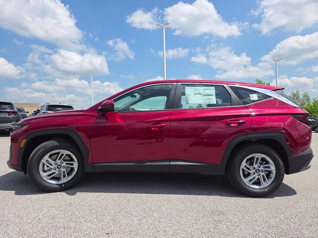 2026 Ultimate Red Hyundai Tucson SE FWD SUV
