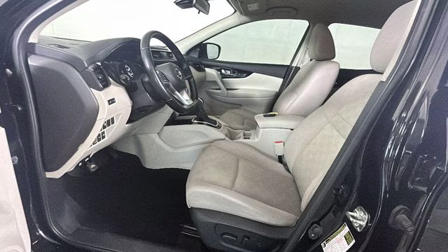 2020 Magnetic Black Pearl Nissan Rogue Sport SV AWD SUV