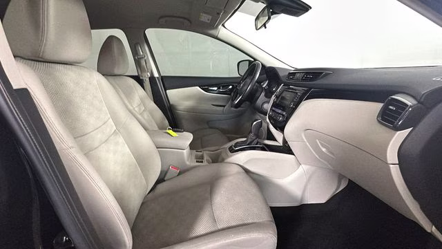 2020 Magnetic Black Pearl Nissan Rogue Sport SV AWD SUV