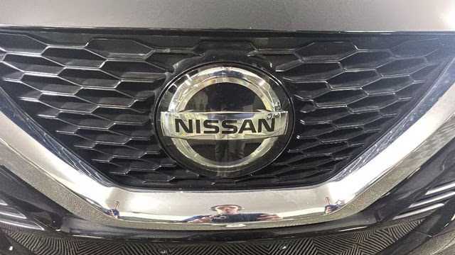 2020 Magnetic Black Pearl Nissan Rogue Sport SV AWD SUV