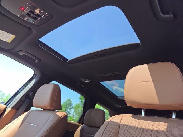 2026 Robust Emerald Pearl Hyundai Palisade Hybrid Calligraphy AWD SUV