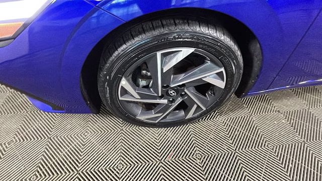 2024 Intense Blue Hyundai Elantra SEL FWD Sedan