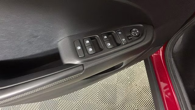 2022 Scarlet Red Pearl Hyundai Venue Limited FWD SUV