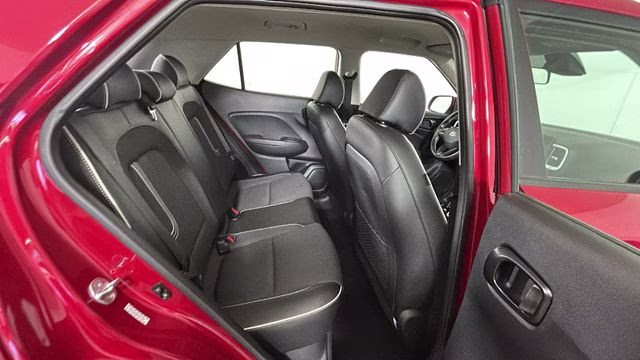 2022 Scarlet Red Pearl Hyundai Venue Limited FWD SUV