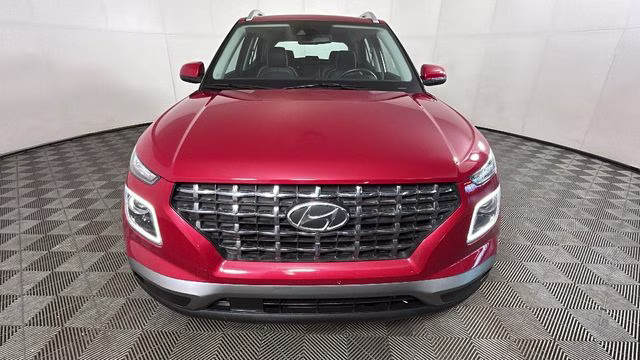 2022 Scarlet Red Pearl Hyundai Venue Limited FWD SUV