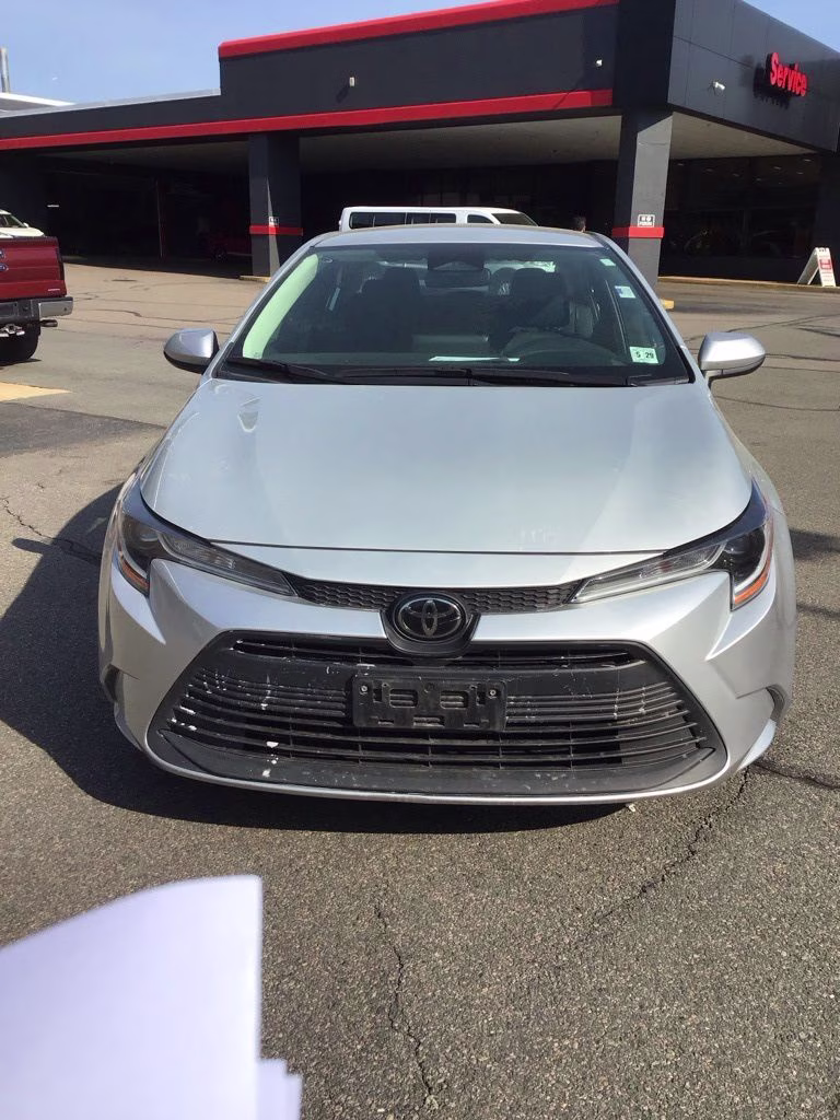 2024 Classic Silver Metallic Toyota Corolla LE FWD Sedan