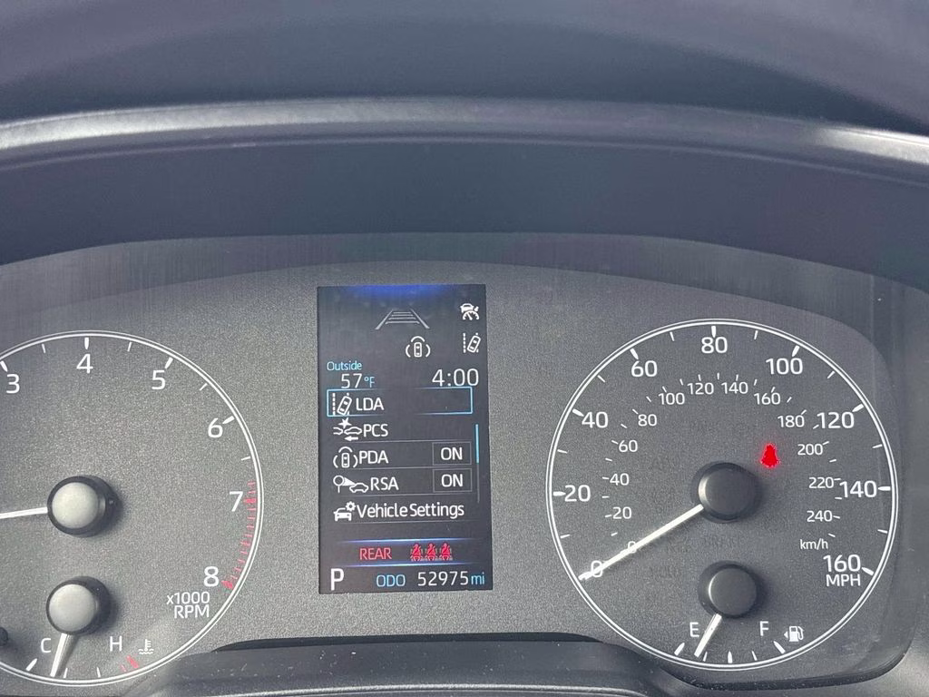 2024 Classic Silver Metallic Toyota Corolla LE FWD Sedan