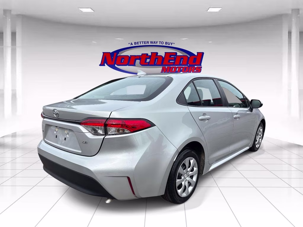 2024 Classic Silver Metallic Toyota Corolla LE FWD Sedan