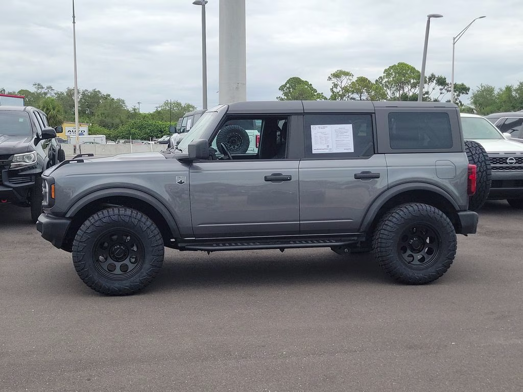 2025 Gray Metallic Ford Bronco Big Bend 4X4 SUV