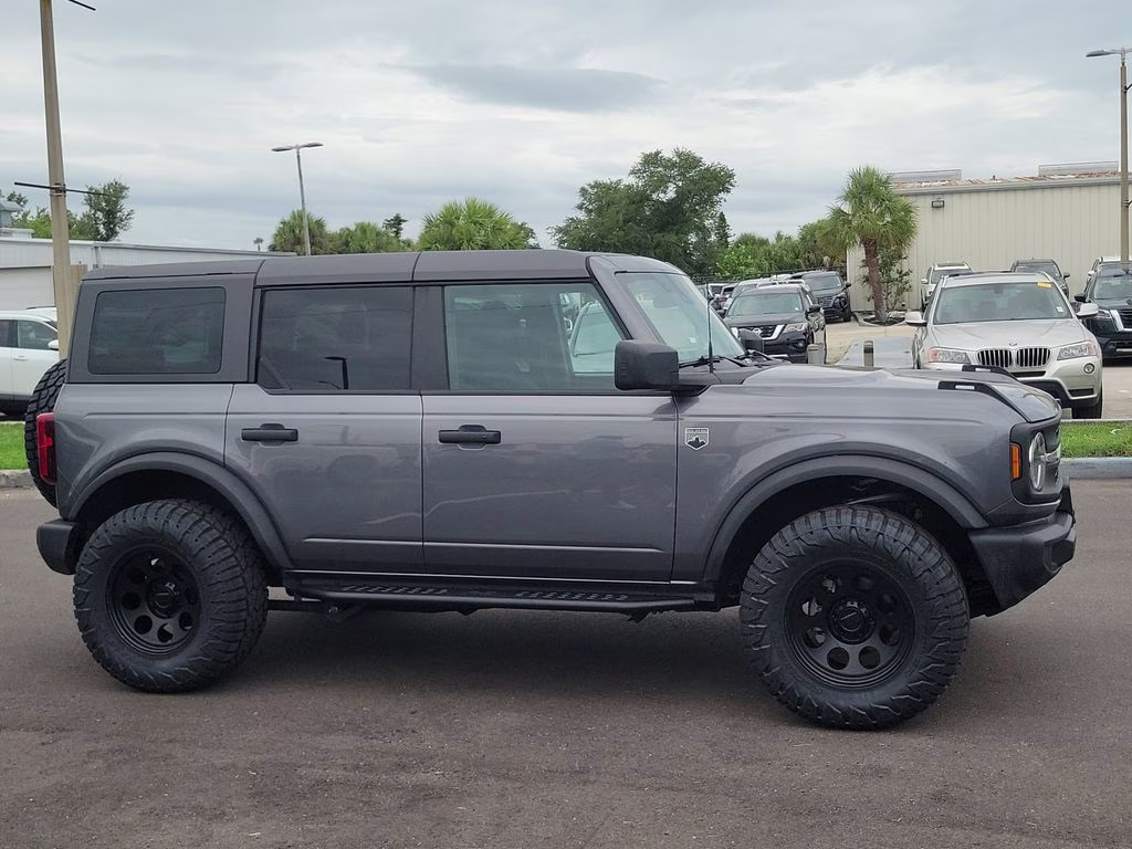 2025 Gray Metallic Ford Bronco Big Bend 4X4 SUV