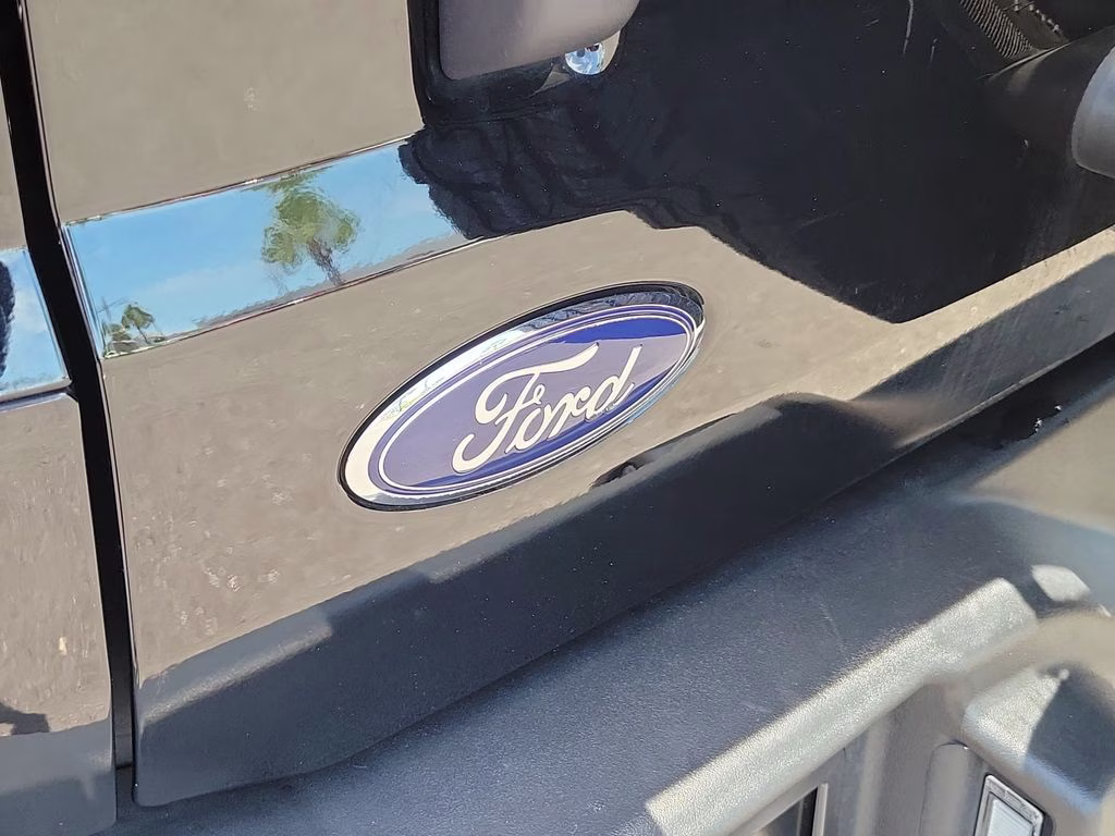 2025 Shadow Black Ford Bronco Big Bend 4X4 SUV