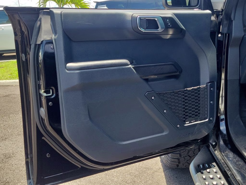 2025 Shadow Black Ford Bronco Big Bend 4X4 SUV